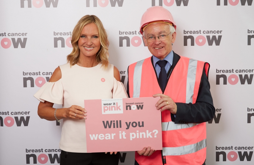 Martin Vickers MP poses in pink at Westminster to support Breast Cancer Now’s vital research